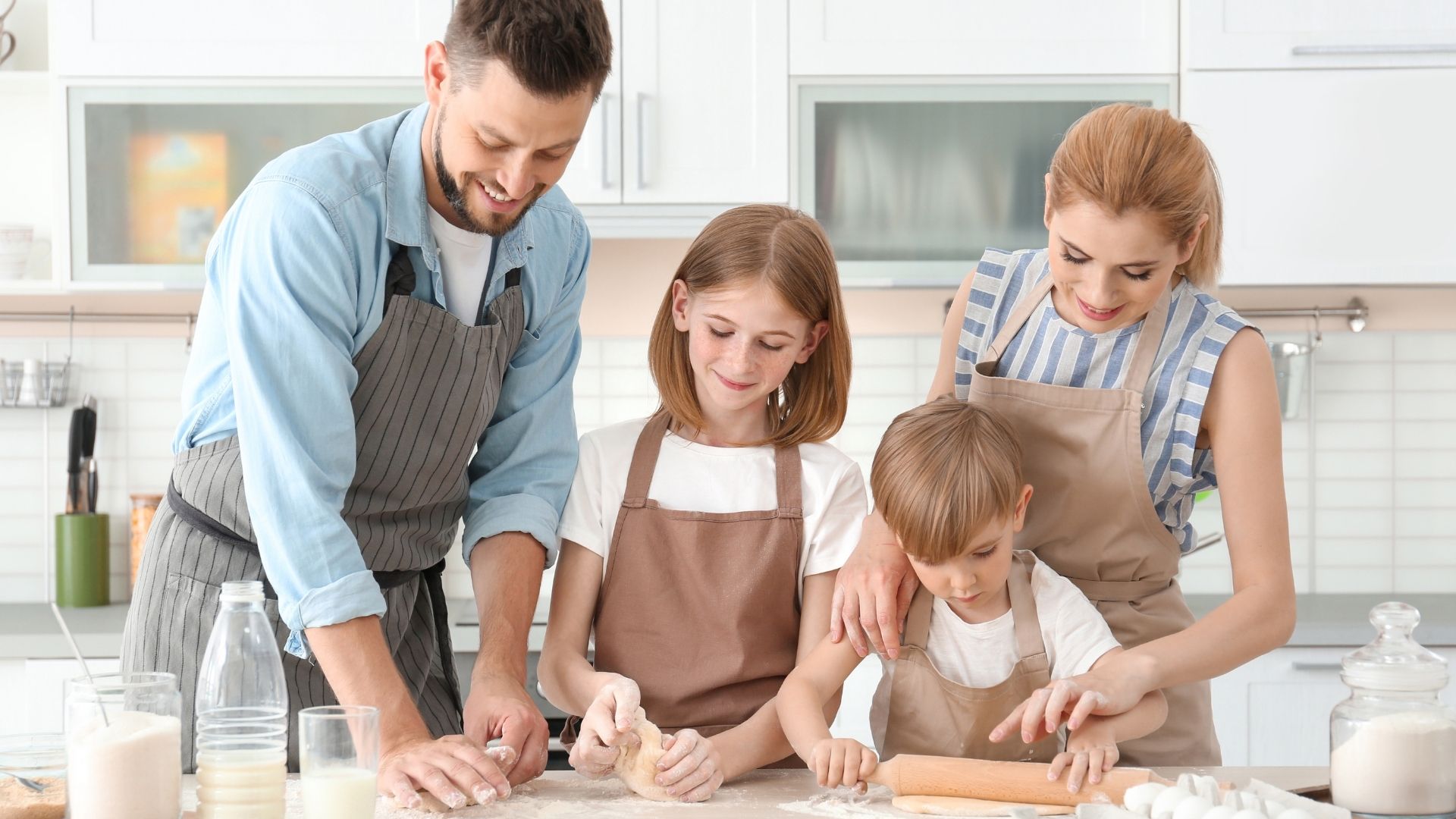 Minik Şeflerle Mutfağa: Pratik Yılbaşı Tarifleri